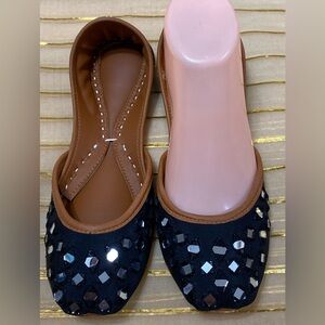 Ladies brand new leather flats/ khussa/ puff